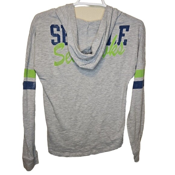 Seattle Seahawks NFL Lightweight Pullover Hoodie Gray Logo Girls Size L Large - Picture 7 of 8